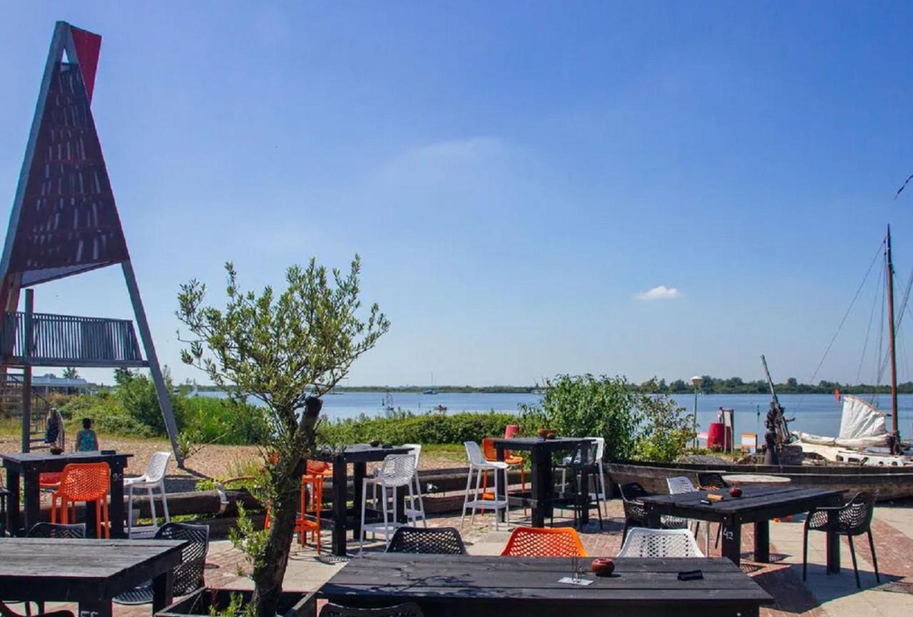 Chalet Op Camping Lauwersoog Met 3 Slaapkamers En Vaatwasser - Joycasa Exterior photo