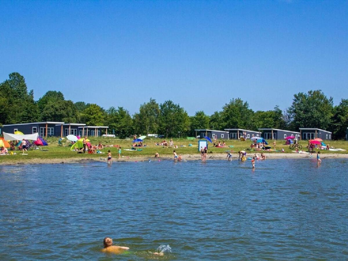 Chalet Op Camping Lauwersoog Met 3 Slaapkamers En Vaatwasser - Joycasa Exterior photo