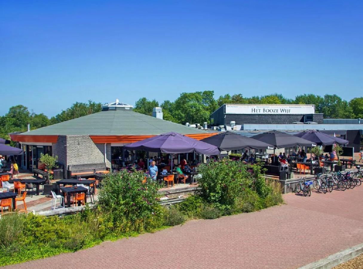 Chalet Op Camping Lauwersoog Met 3 Slaapkamers En Vaatwasser - Joycasa Exterior photo